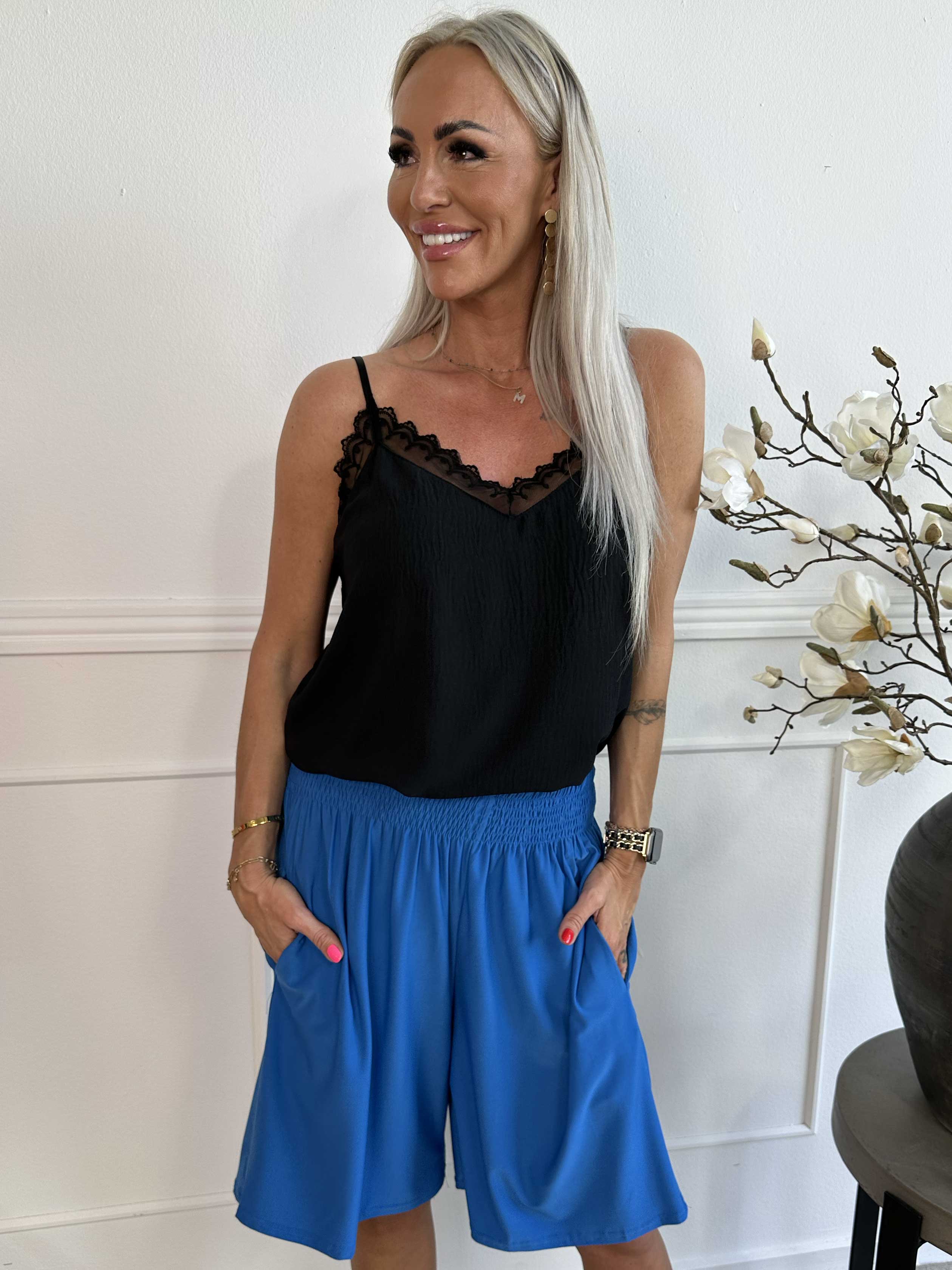 Pams Plain Short Knickers - Shorts i elastisk stof med elastikkant
